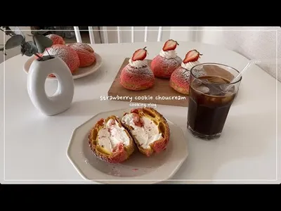 【春スイーツ】苺のクッキーシューレシピ🍓のサムネイル