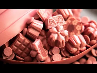 How to Make Ruby Chocolate RB1 Chocolate  Bonbon and Raspberry Ganacheのサムネイル