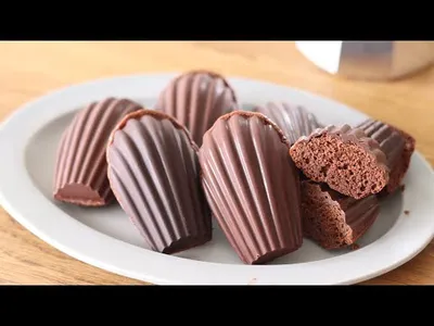 チョコがけマドレーヌの作り方：ダイソーの型で作るのサムネイル
