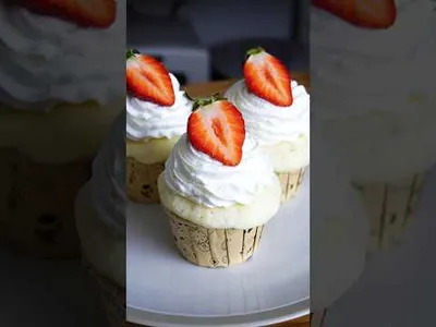 材料2つ！レンジでカップケーキ作り方！#簡単レシピのサムネイル