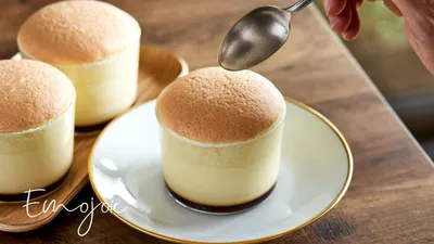 Castella Creme Caramel Recipe | Emojoieのサムネイル