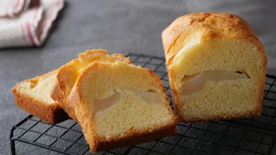 【米粉の洋梨ケーキ】米粉でもこんなにしっとり♡今の時期だけの美味しいケーキです☆グルテンフリー  | Gluten-free  Moist Rice Flour Pear Cakeのサムネイル