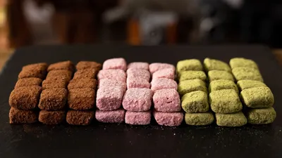 春の三色チョコラスク【ビター、抹茶、ルビーチョコのミニラスク】のサムネイル