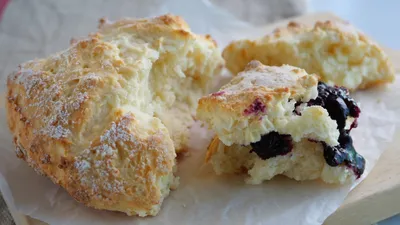 【驚くほど簡単♡混ぜて焼くだけソーダブレッド】外はかりっと中はふんわり♪ Easy Soda Bread | No Yeast Breadのサムネイル