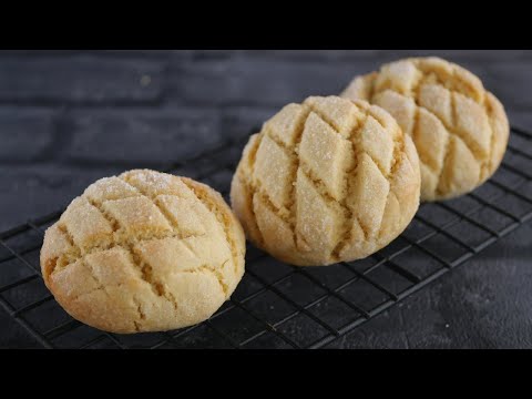 【生地作りの工夫でおいしさ倍増!簡単メロンパン】サクふわ♡ホットケーキミックスメロンパン🍈Melon-shaped bunのサムネイル