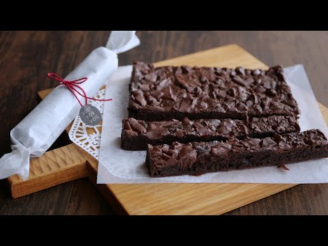 【めちゃめちゃ濃厚♡生チョコみたいな米粉のブラウニー】 簡単ラッピングでバレンタインにも | The Best  Chocolate Browniesのサムネイル