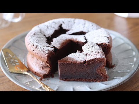 手作りバレンタイン♡ふんわり濃厚!オイルで作るガトーショコラの作り方:バターなし・生クリームなし|HidaMari Cookingのサムネイル