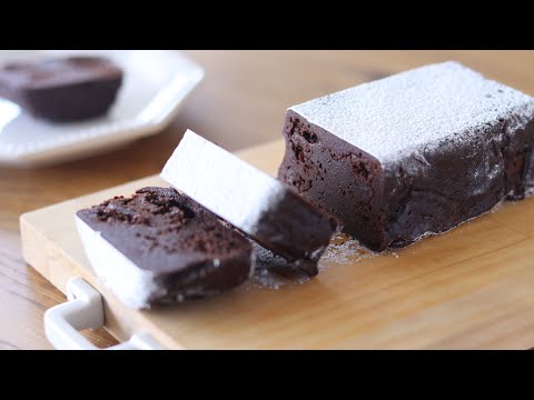 オーブンなし!10分で食べれる簡単ガトーショコラの作り方:材料5つで濃厚のサムネイル