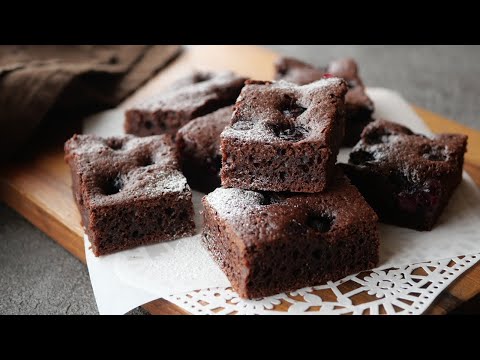 【濃厚でしっとりなブルーベリーブラウニー】簡単なよく知ってる焼き菓子ほどレシピや焼き方にこだわってみる♡ | Moist and rich! Blueberry Browniesのサムネイル